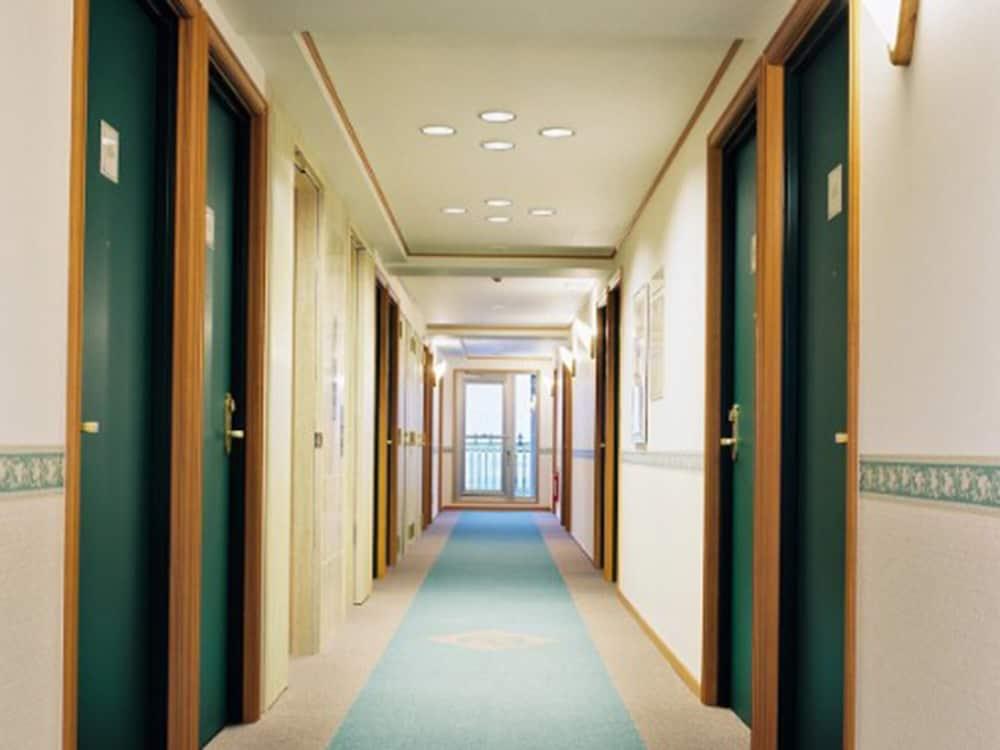Toyoko Inn Kanazawa Kenrokuen Korimbo Zewnętrze zdjęcie
