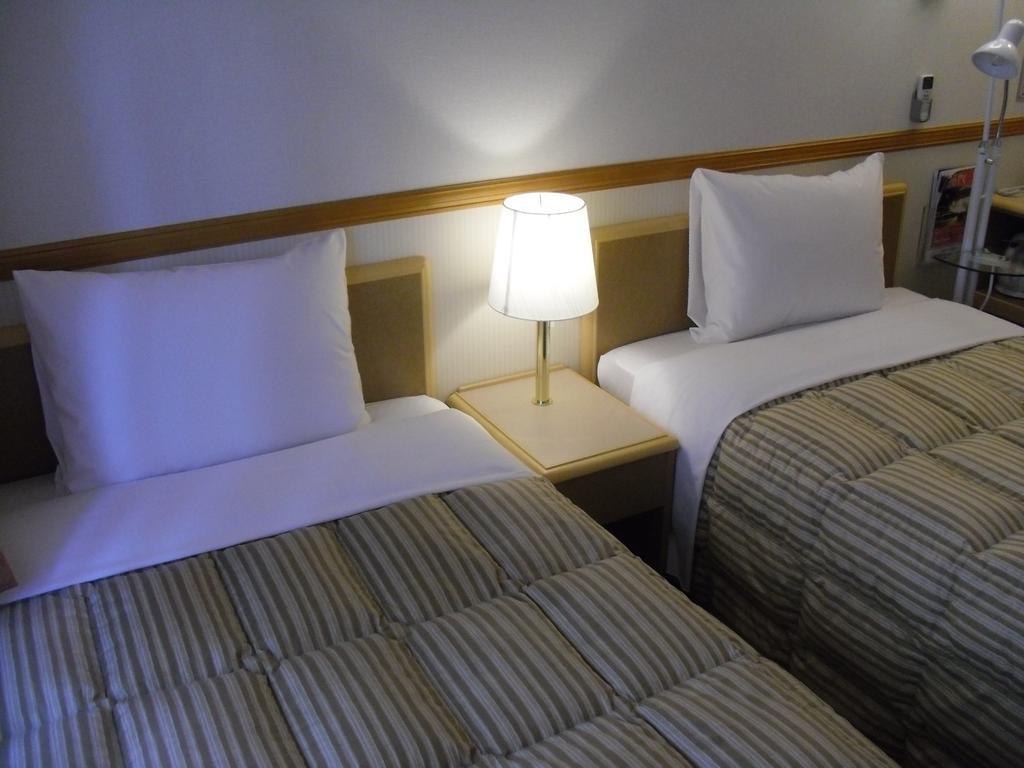 Toyoko Inn Kanazawa Kenrokuen Korimbo Zewnętrze zdjęcie